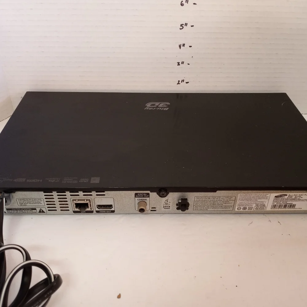 Samsung 3D Blu Ray DVD Player Model BD-E5900